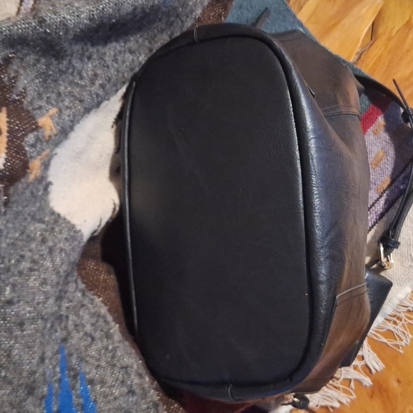 Large Black Vegan Anthropologie Bucket Convertible Tote Bag and Classic Purse - Picture 5 of 7